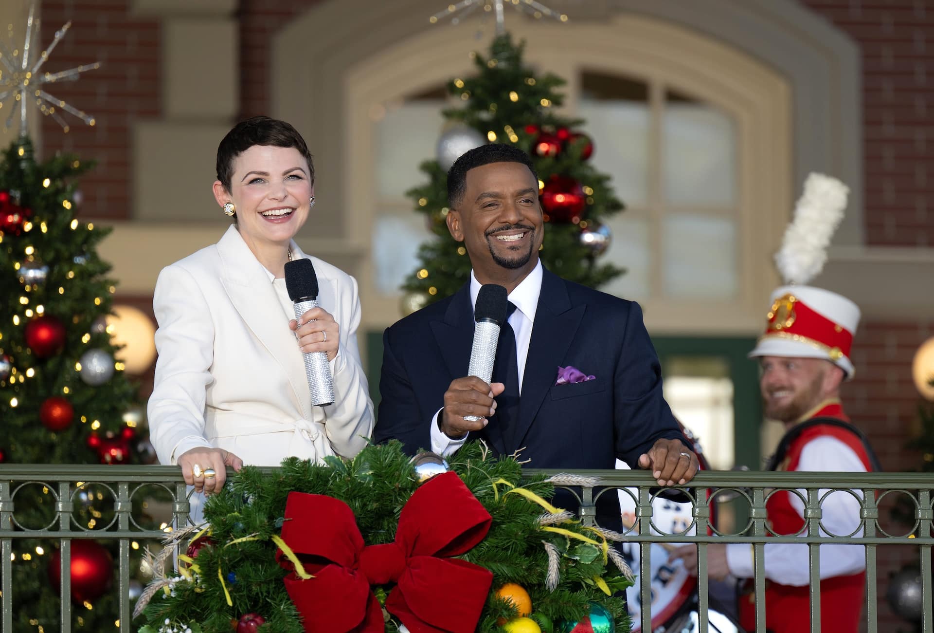 GINNIFER GOODWIN ALFONSO RIBEIRO