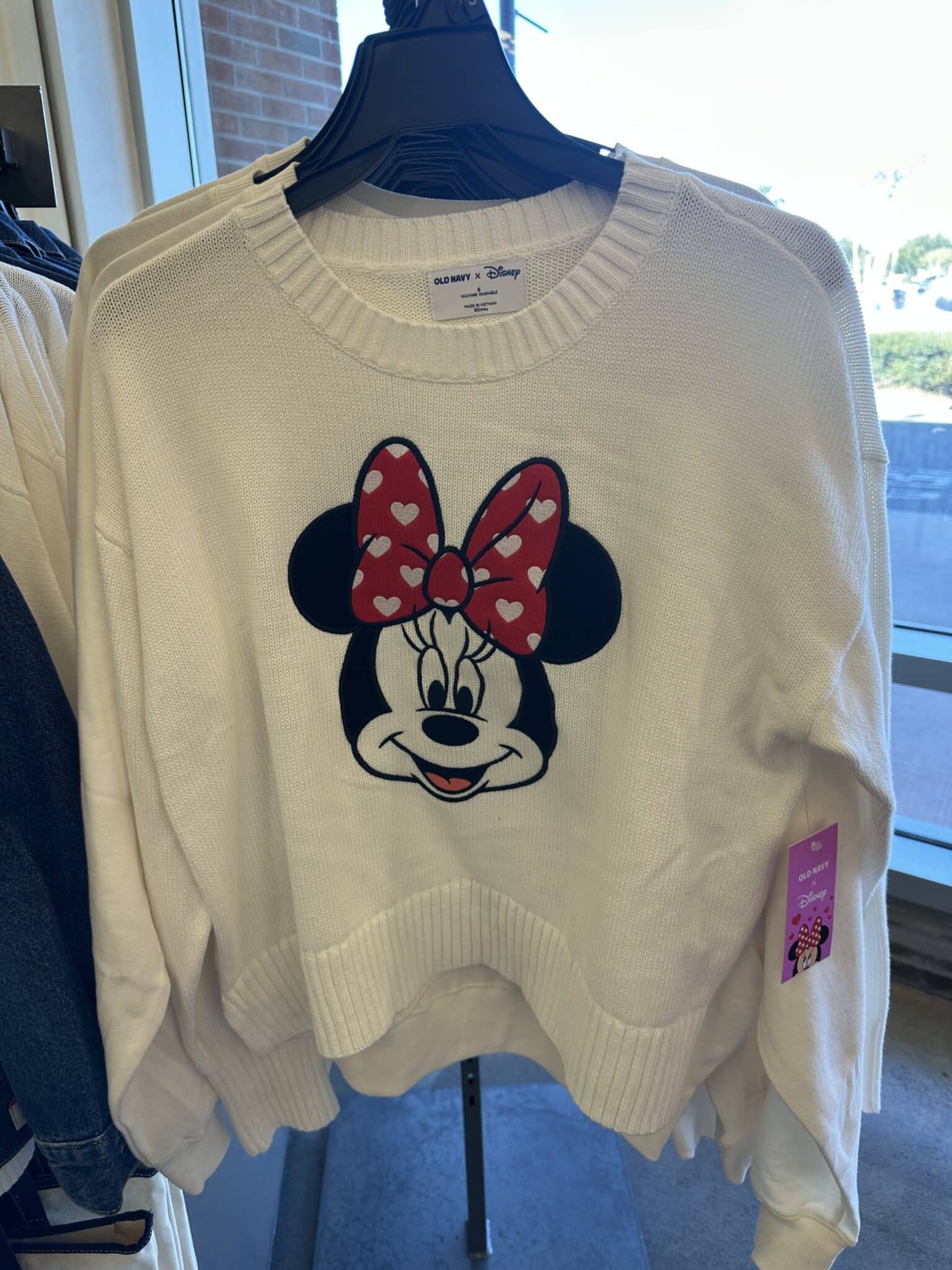 Old Navy Disney Valentine