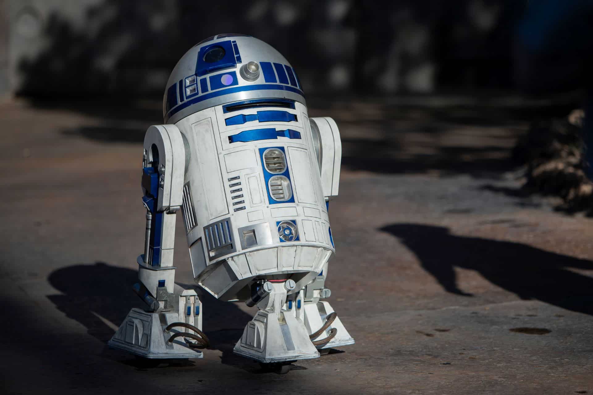 R2 d2 in star wars galaxys edge at disneyland park