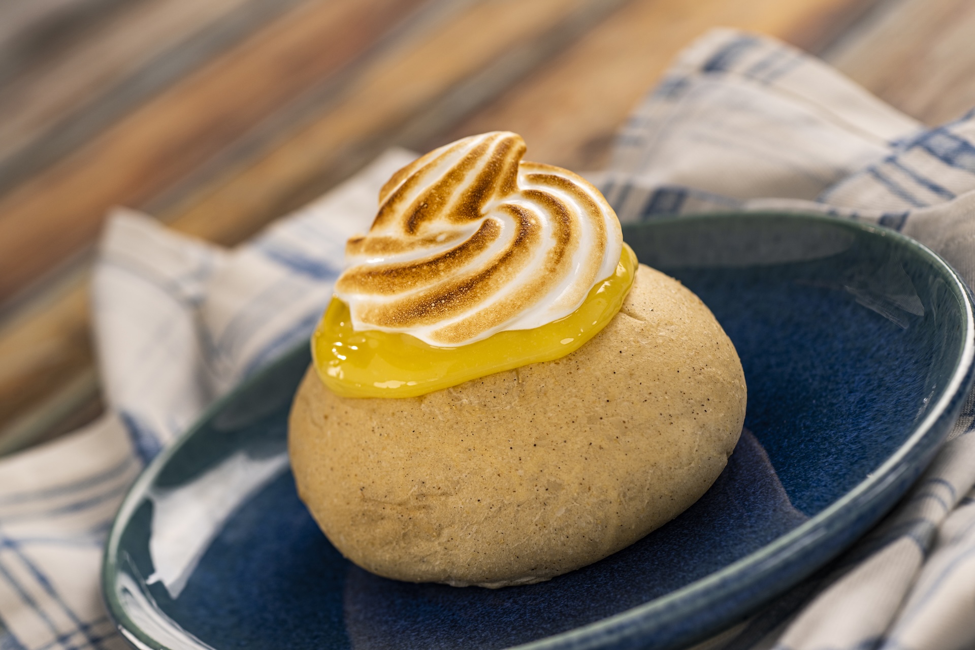 2026 wdw fg foodie guide lemonbolle