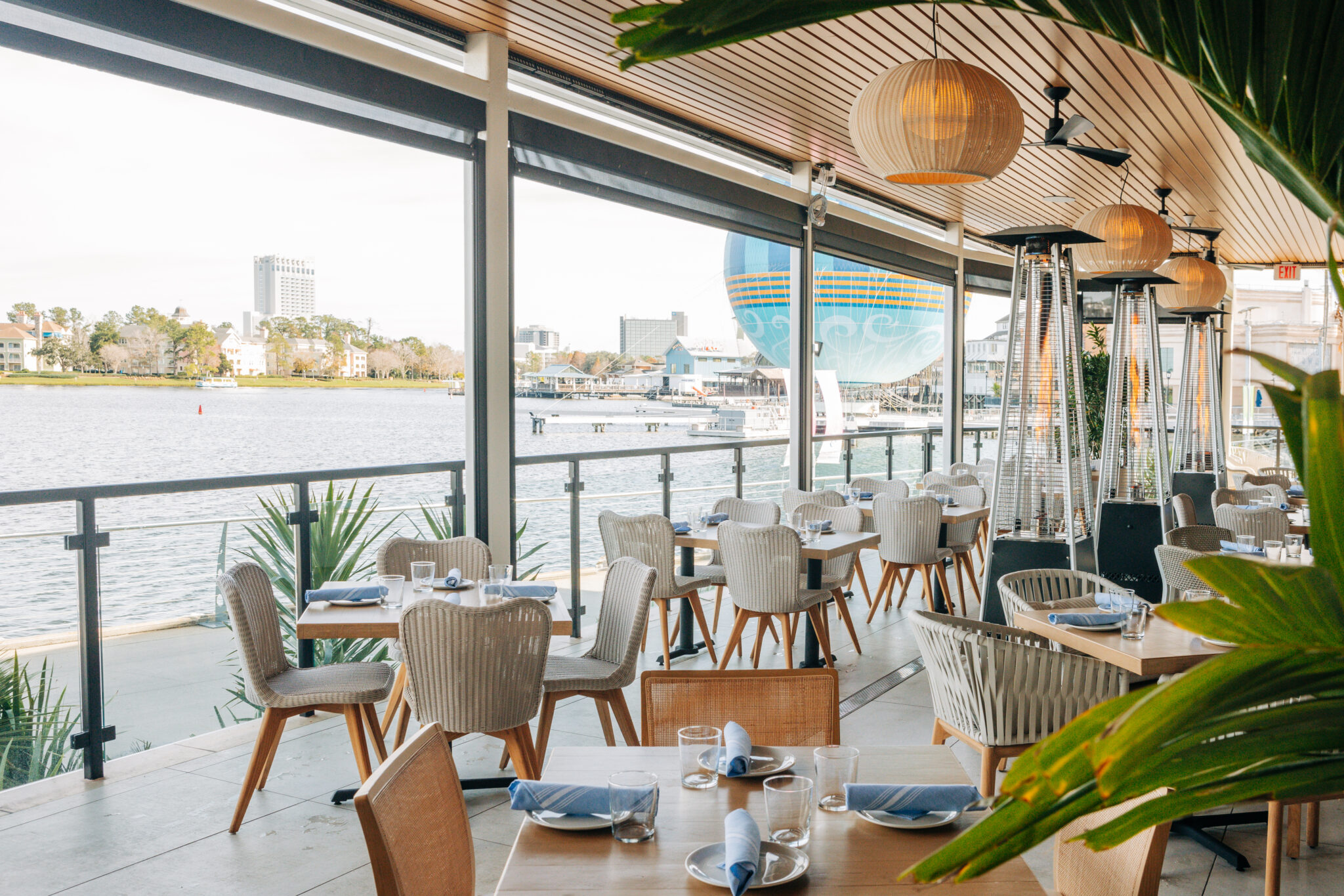 Summer House on the Lake Terrace