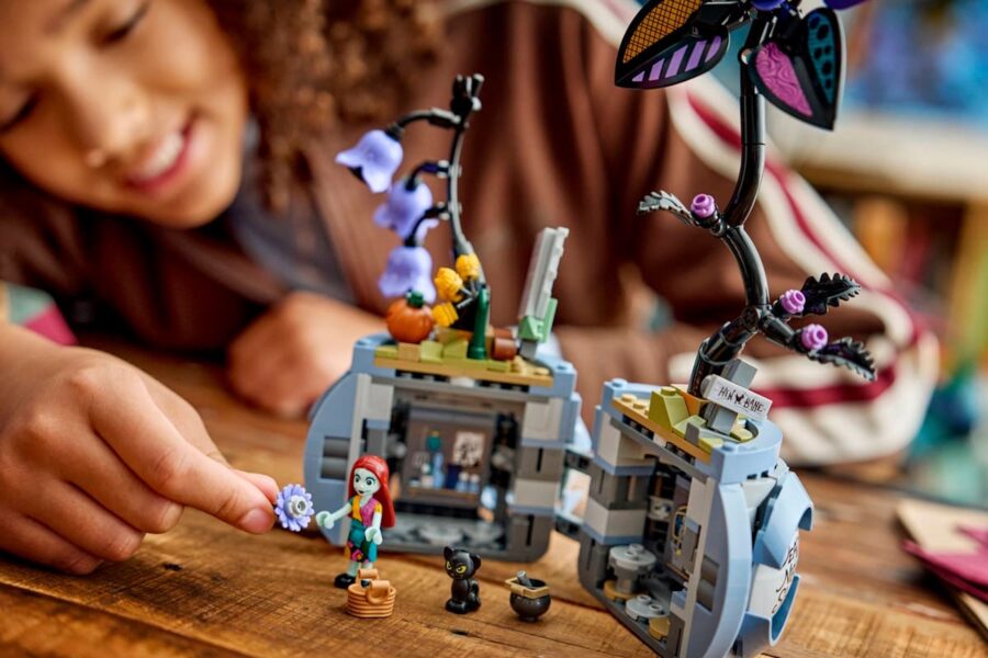 2026 DCP Halloween Merch Shriek Peek 43