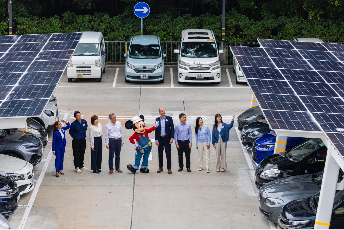 Hong Kong Disneyland Solar 2