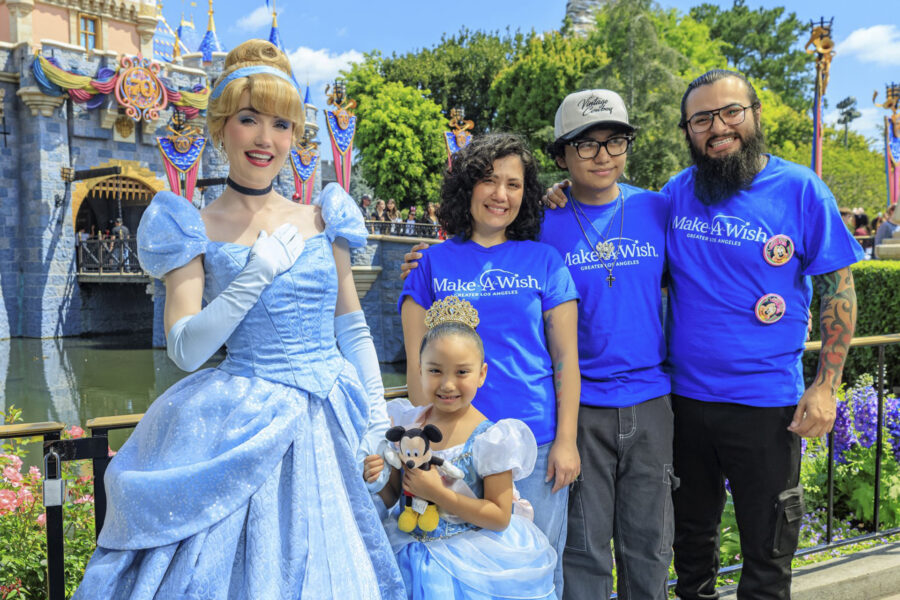 Lilos Disney Wish Comes True at Disneyland