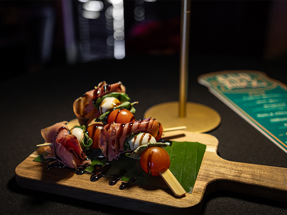 600b caprese skewers