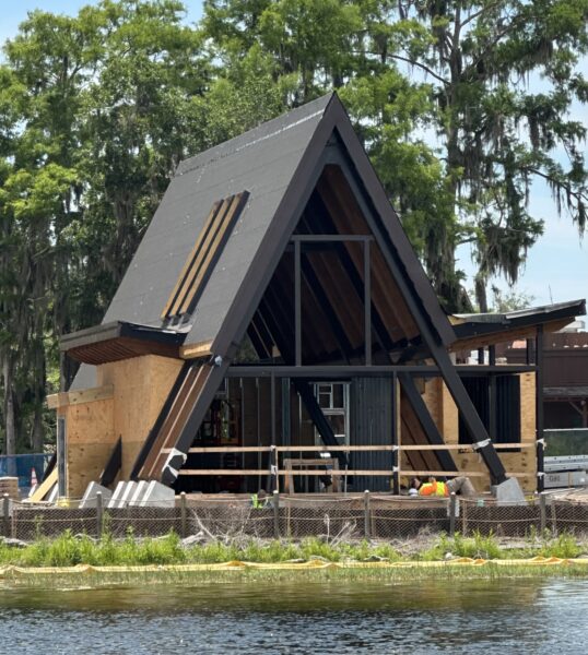 Lakeshore Lodge Lakehouse