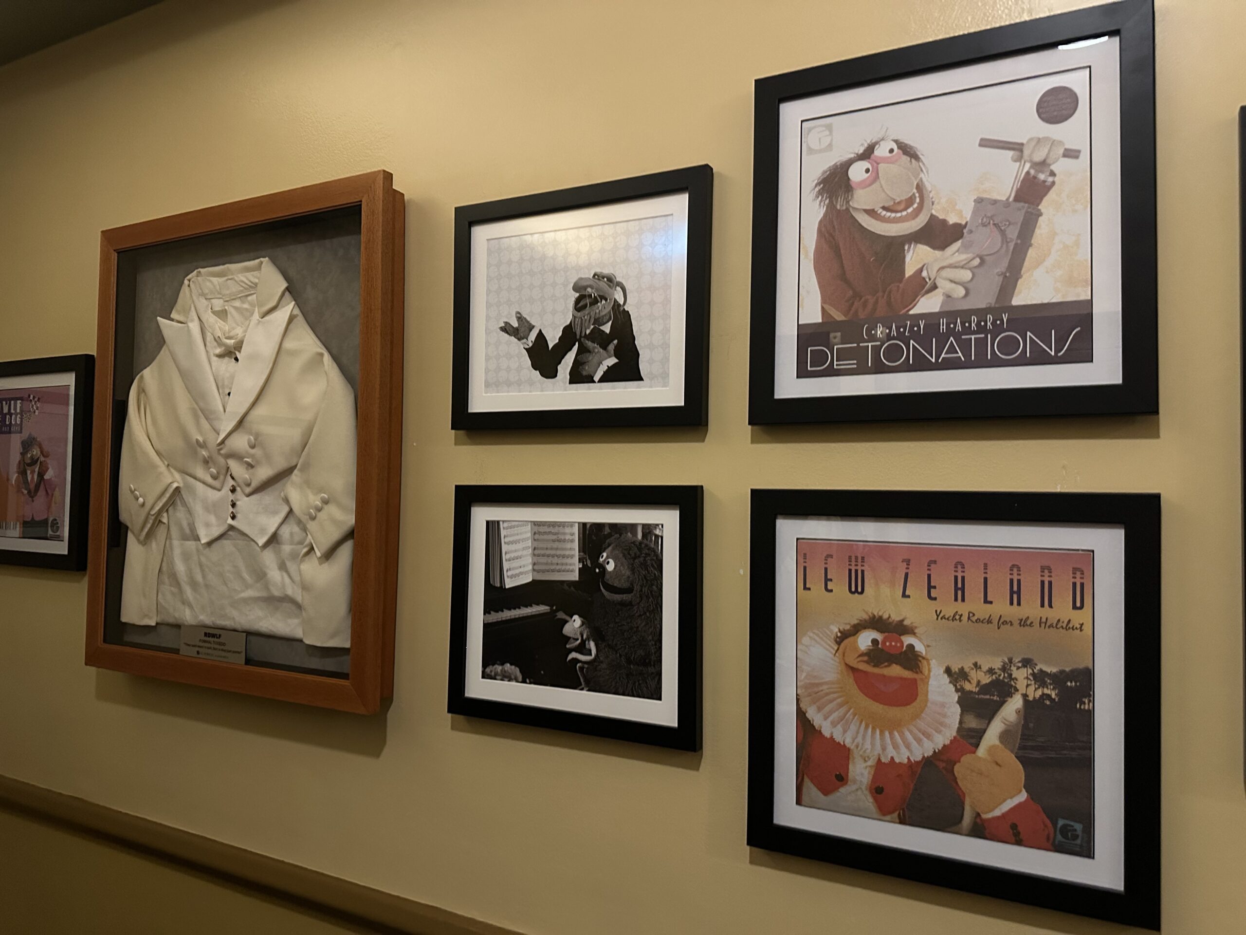 Rock n Roller Coaster Starring The Muppets Decor | The Main Street Mouse Rock N Roller Coaster Starring the Muppets Decor