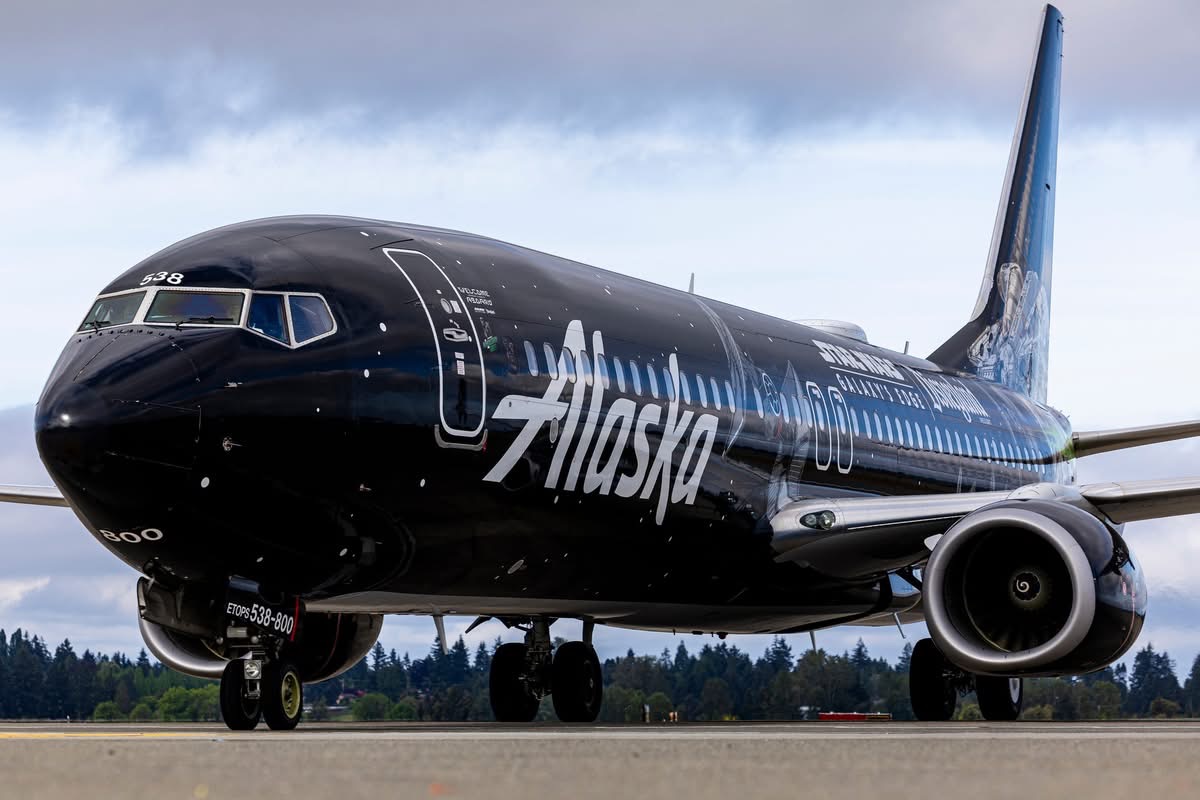Alaska Airlines Mandalorian and Grogu