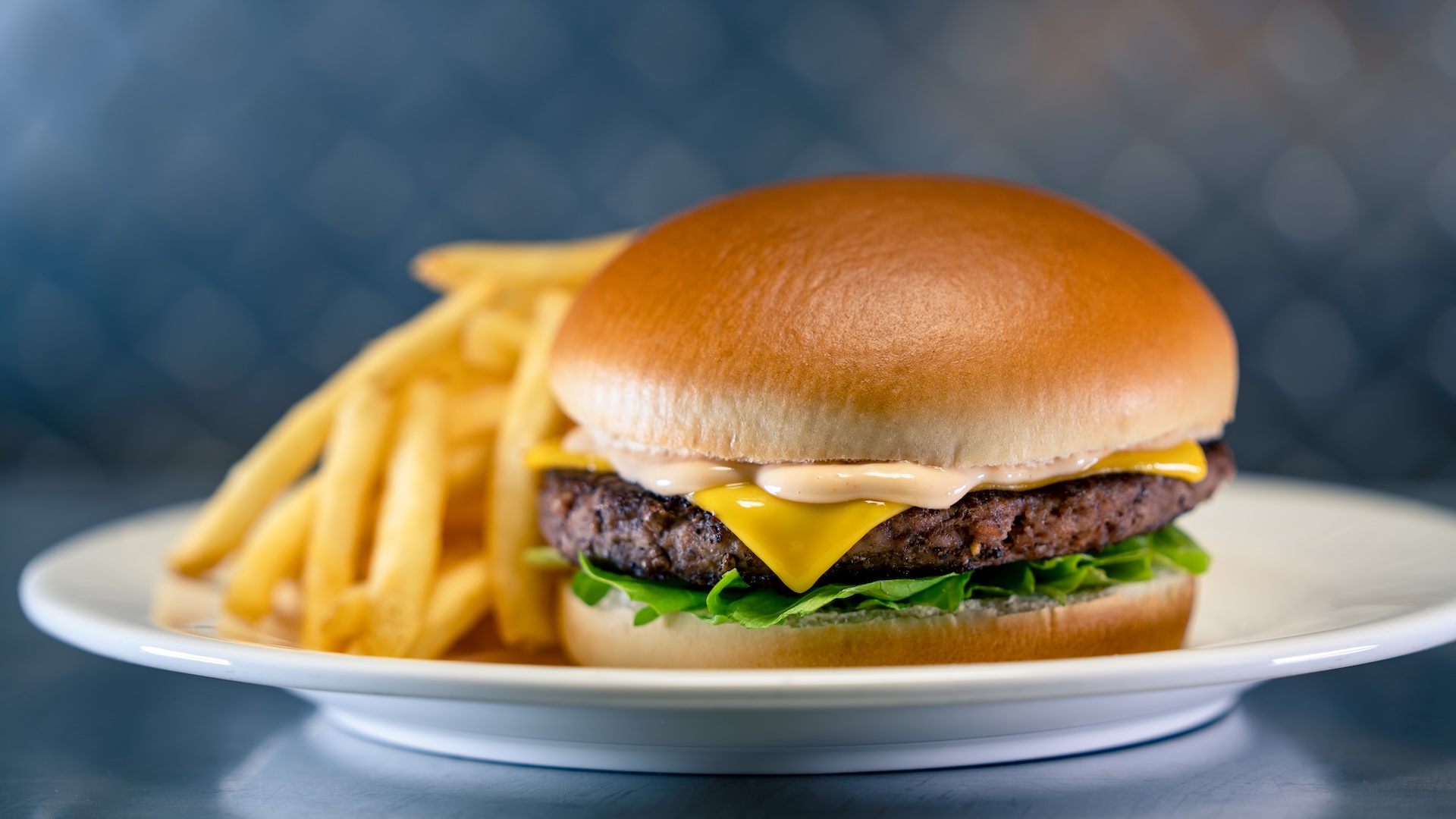 2026DXA250FoodieGuideBurger | The Main Street Mouse 2026 dx a250 foodie guide burger