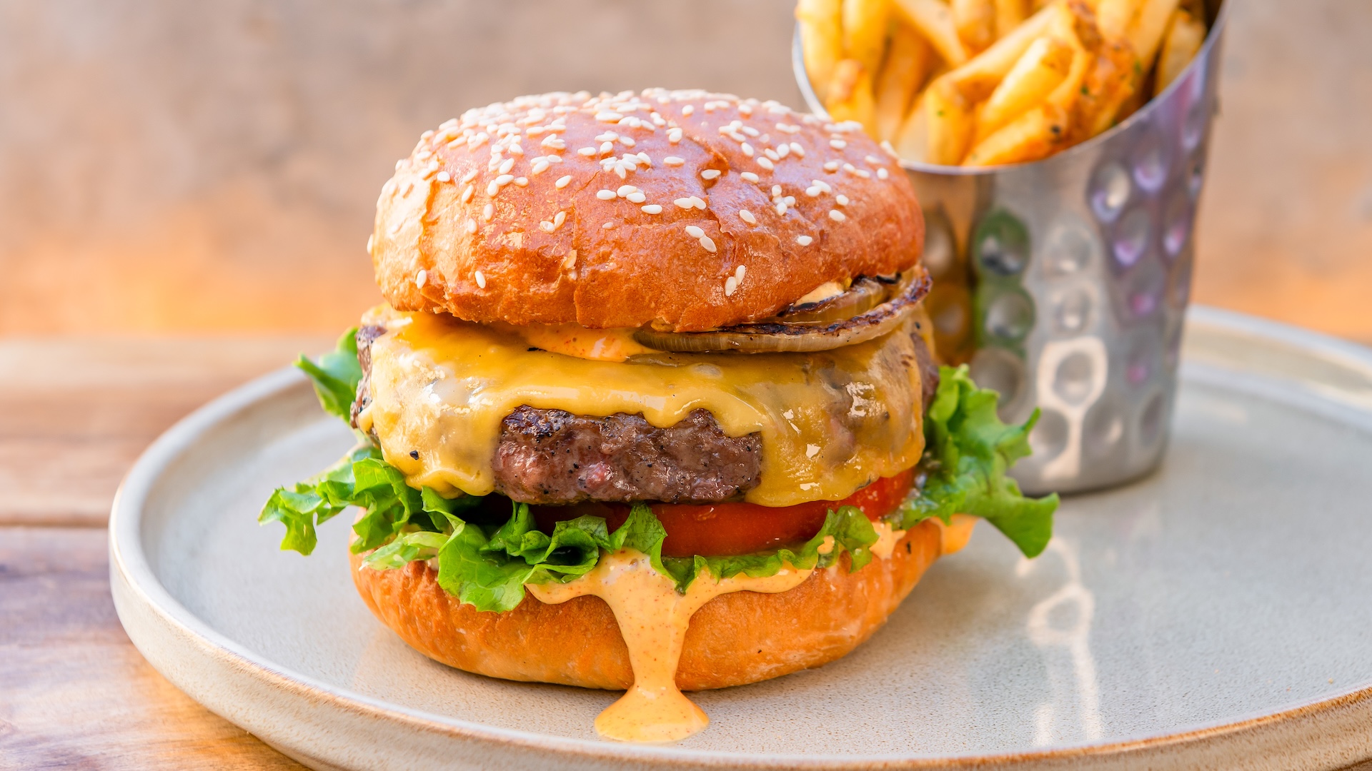 2026DXA250FoodieGuideCheddarBurger | The Main Street Mouse 2026 dx a250 foodie guide cheddarburger