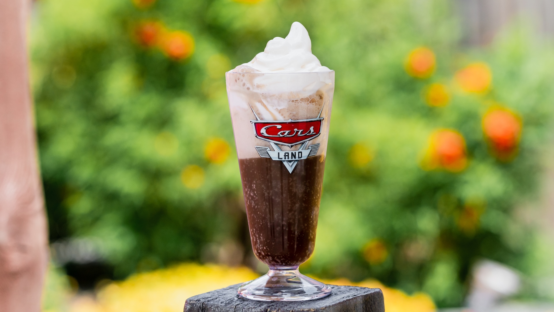 2026DXA250FoodieGuideRootBeerFloat | The Main Street Mouse 2026 dx a250 foodie guide rootbeerfloat