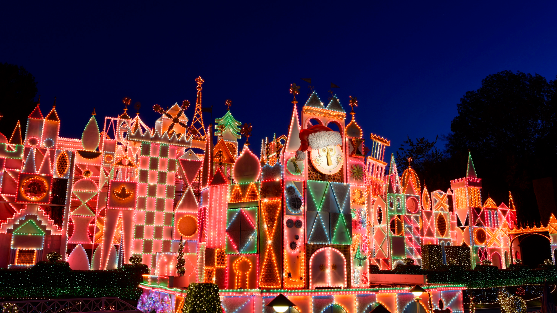Holidays2026itsasmallworld | The Main Street Mouse Holidays 2026 its a small world