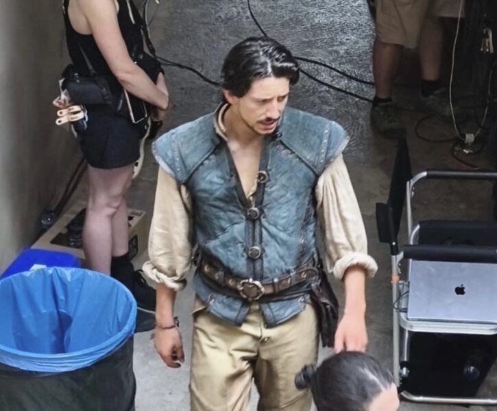 Milo Manheim Flynn Rider | The Main Street Mouse Milo Manheim Flynn Rider