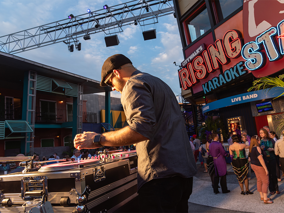 Live dj