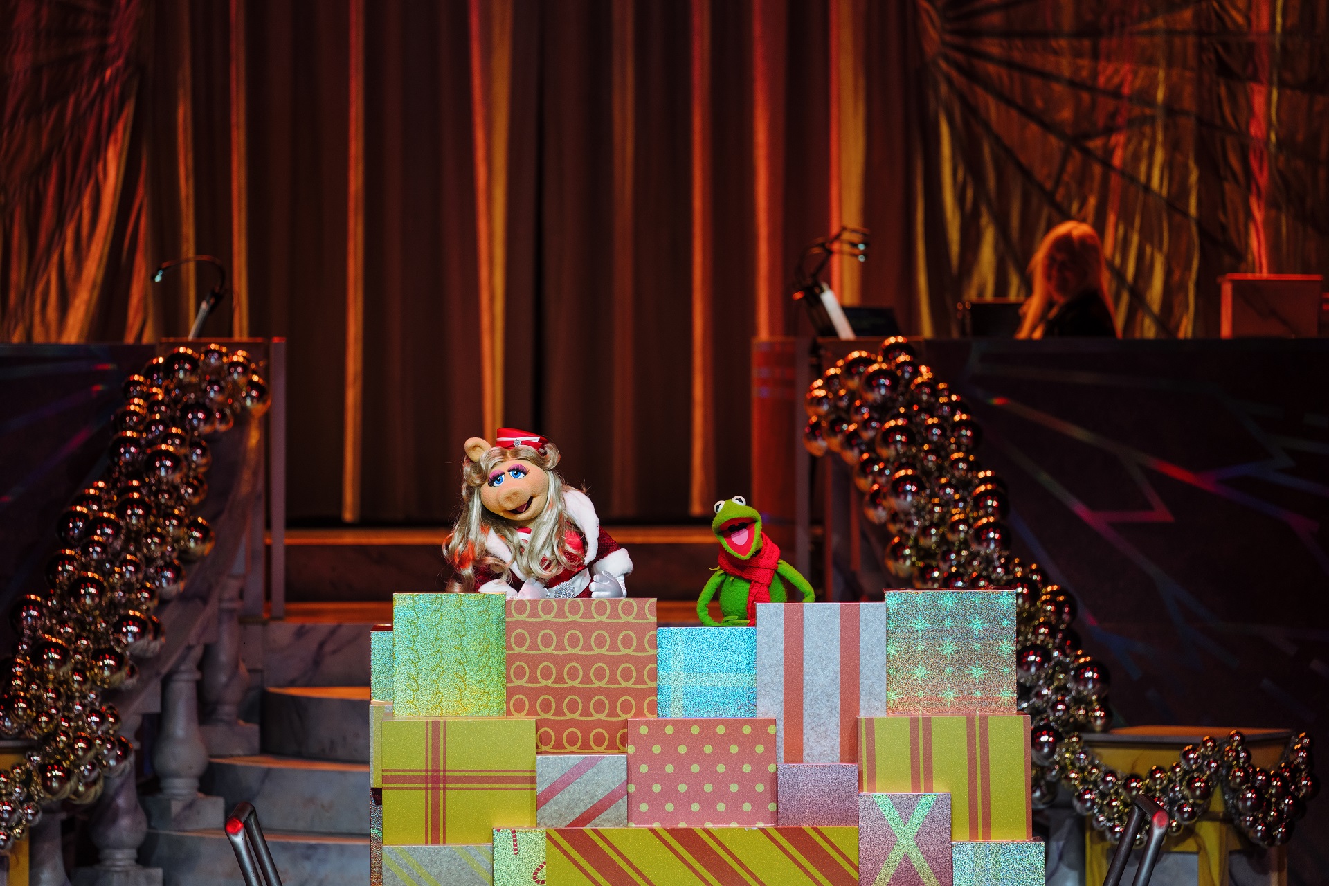 MuppetsJollywoodNightsDisneyHolidaysinHollywoodShow | The Main Street Mouse Muppets jollywood nights disney holidays in hollywood show