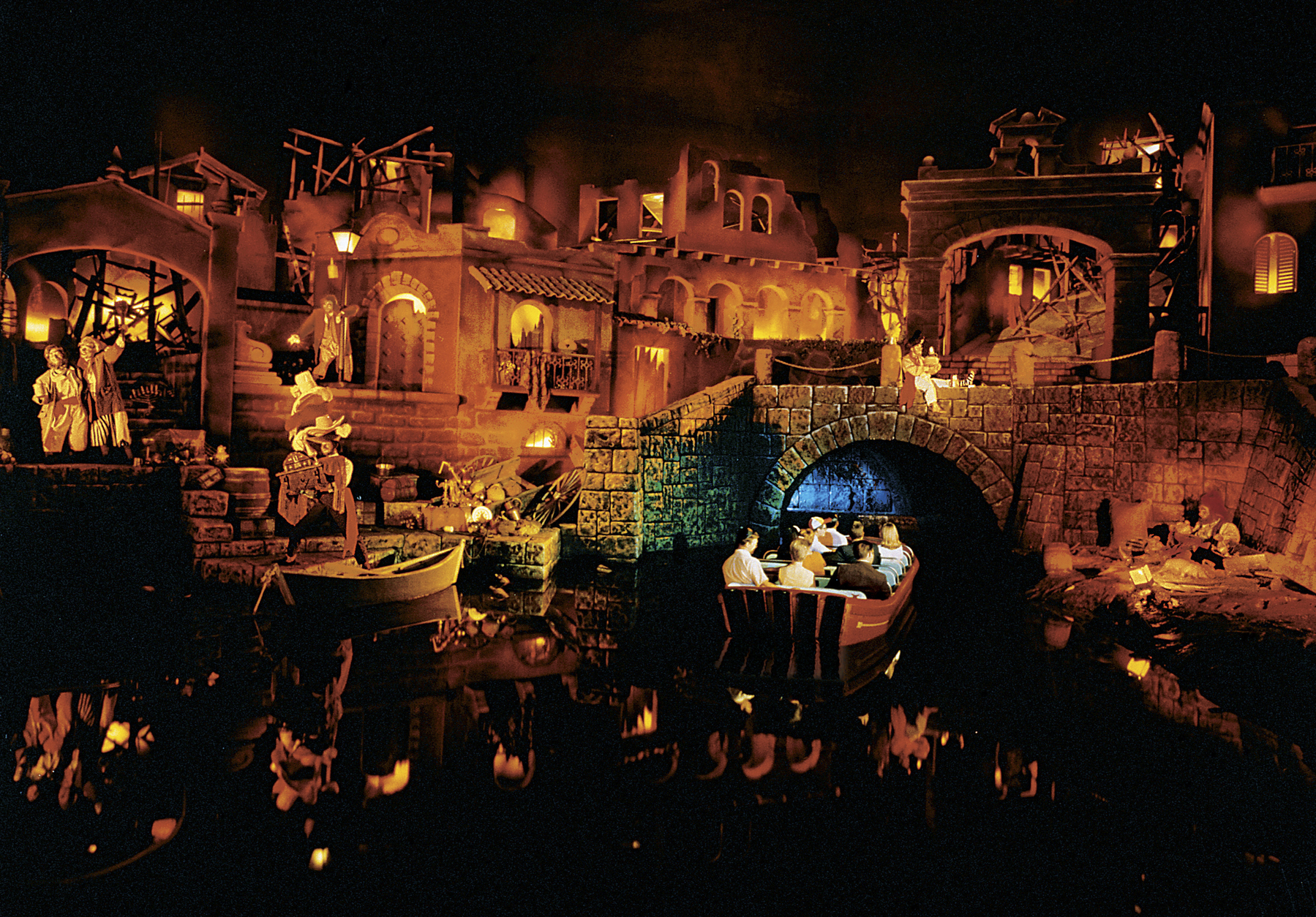 Disneylands Pirates of the Caribbean Returns with an Incredible New Audio animatronics Effect