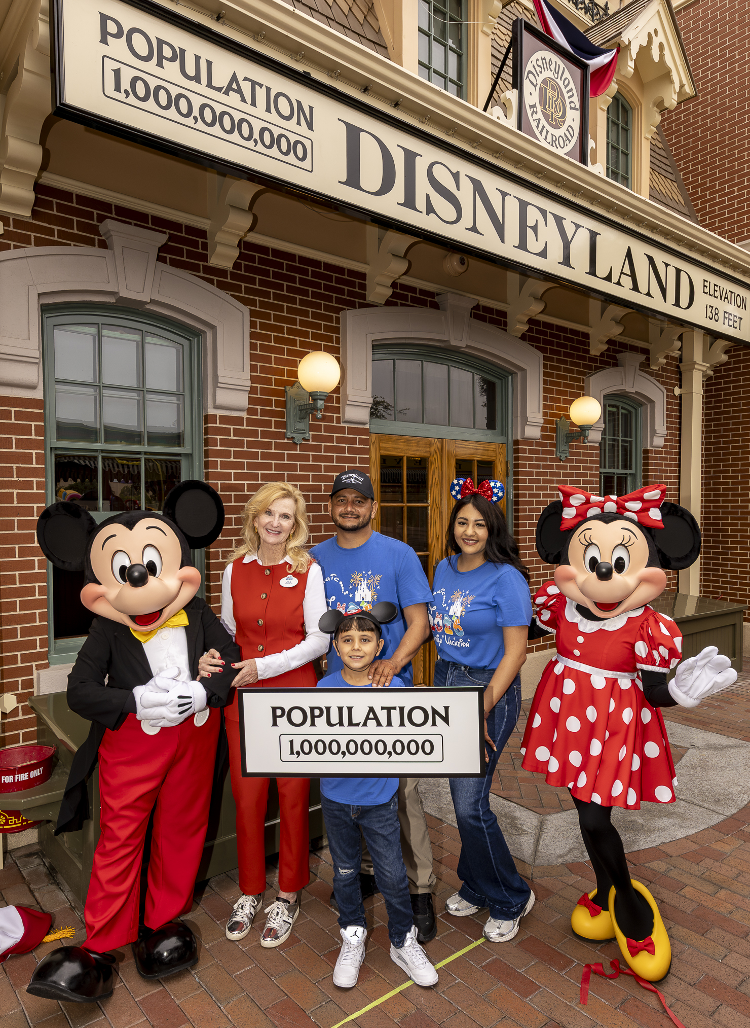 Disneyland Resort President Jill Estorino Greets Honorary One Billionth Guest | The Main Street Mouse Disneyland Resort President Jill Estorino Greets Honorary One Billionth Guest